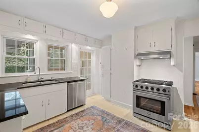 421 Gaston Avenue, Belmont, NC 28012 - Photo 9