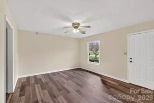 1713 Ranchwood Dr, Charlotte, NC 28217 - Photo 3