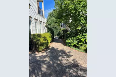 2060 Ayrsley Town Boulevard, Charlotte, NC 28273 - Photo 19