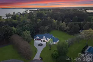 152 Forum Dr, Mooresville, NC 28117 - Photo 3