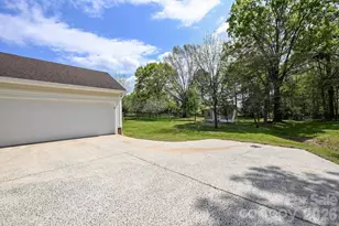 105 Woodland Ln, Monroe, NC 28112 - Photo 9