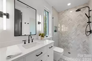2208 Overhill Rd, Charlotte, NC 28211 - Photo 25