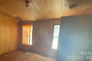 637 Clearview Dr, Hendersonville, NC 28792 - Photo 5