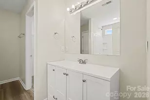 2418 S Cairns Mill Ct, Charlotte, NC 28269 - Photo 15