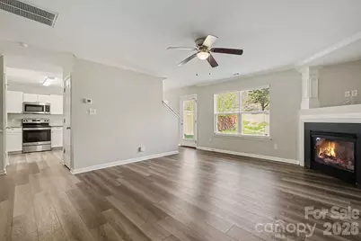 2418 S Cairns Mill Court, Charlotte, NC 28269 - Photo 3