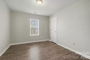 911 Valley Ridge Rd, Charlotte, NC 28214 - Photo 19