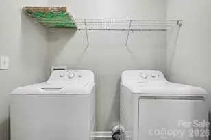 911 Valley Ridge Rd, Charlotte, NC 28214 - Photo 13