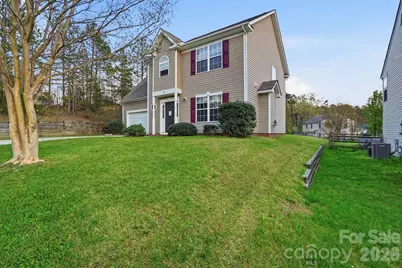 634 Longacre Drive, Charlotte, NC 28214 - Photo 3