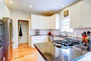 10207 Rougemont Ln, Charlotte, NC 28277 - Photo 11