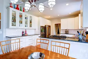 10207 Rougemont Ln, Charlotte, NC 28277 - Photo 9