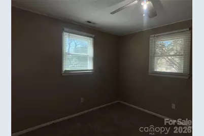 2618 32nd Avenue NE, Hickory, NC 28601 - Photo 9