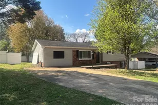 2618 32nd Ave NE, Hickory, NC 28601 - Photo 3