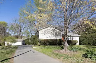 6701 Rugby Ln, Charlotte, NC 28226 - Photo 45