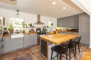 6701 Rugby Ln, Charlotte, NC 28226 - Photo 9