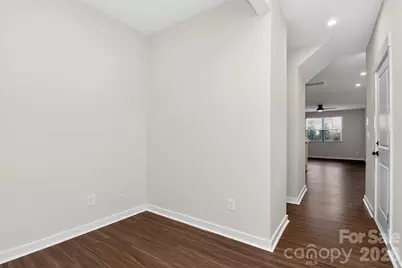 9521 Munsing Drive, Charlotte, NC 28269 - Photo 13