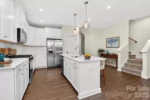 9521 Munsing Dr, Charlotte, NC 28269 - Photo 7