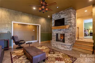 446 Windridge Dr, Sugar Grove, NC 28679 - Photo 21