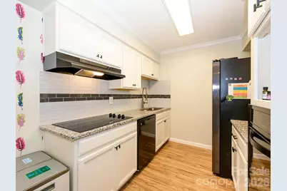 4743 Hedgemore Drive #L, Charlotte, NC 28209 - Photo 9