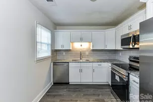 8322 Knights Bridge Rd, Charlotte, NC 28210 - Photo 17