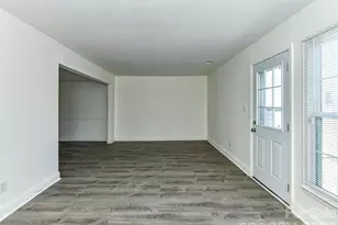 8322 Knights Bridge Rd, Charlotte, NC 28210 - Photo 9