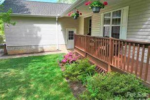 1 Mosers Pl, Candler, NC 28715 - Photo 3