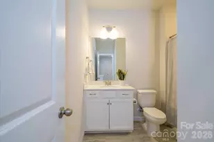 8156 Merryvale Ln, Charlotte, NC 28214 - Photo 23