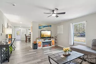 4531 Springs Rd, Conover, NC 28613 - Photo 5