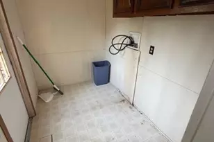 218 Hawkins Dr W, Marion, NC 28752 - Photo 5