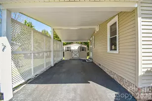 222 Cranbrook Cir, Hendersonville, NC 28792 - Photo 39