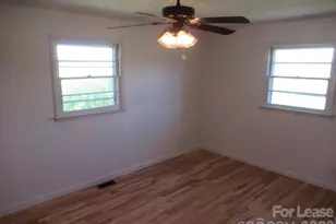 1330 Davis Rd, Lincolnton, NC 28092 - Photo 11