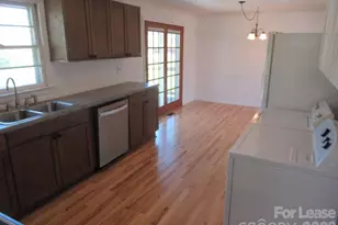 1330 Davis Rd, Lincolnton, NC 28092 - Photo 7