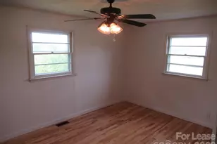 1330 Davis Rd, Lincolnton, NC 28092 - Photo 11