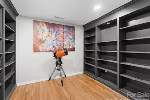 625 Lenox Pl, Hendersonville, NC 28739 - Photo 27