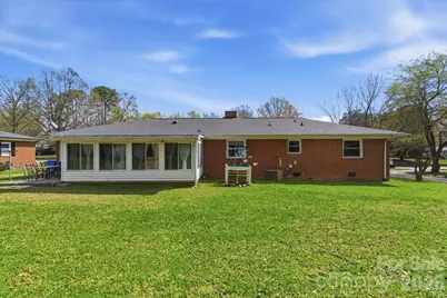 345 S Magnolia Street, Mooresville, NC 28115 - Photo 1