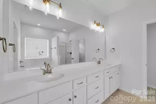 6409 Alanbrook Rd, Charlotte, NC 28215 - Photo 33