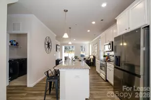 8156 Merryvale Ln, Charlotte, NC 28214 - Photo 9