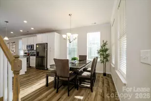 8156 Merryvale Ln, Charlotte, NC 28214 - Photo 5