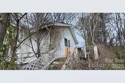 1114 Regal Place NW, Lenoir, NC 28645 - Photo 7