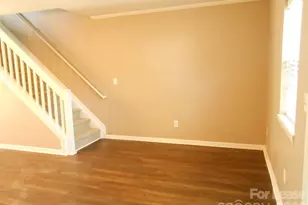 10260 Reindeer Way Ln, Charlotte, NC 28216 - Photo 7