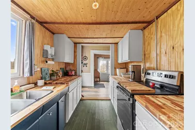 138 Robert Phillips Road, Bakersville, NC 28705 - Photo 13