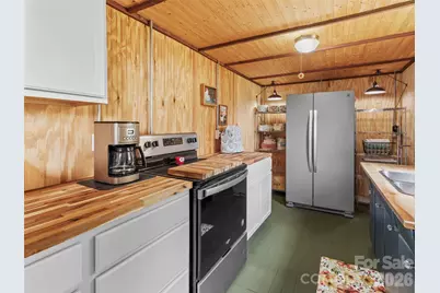 138 Robert Phillips Road, Bakersville, NC 28705 - Photo 11