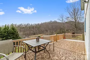 138 Robert Phillips Rd, Bakersville, NC 28705 - Photo 23