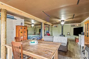 138 Robert Phillips Rd, Bakersville, NC 28705 - Photo 25