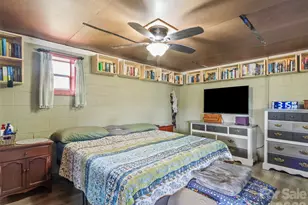 138 Robert Phillips Rd, Bakersville, NC 28705 - Photo 27