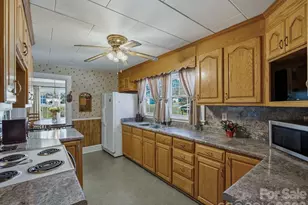 3560 Hartland Rd, Morganton, NC 28655 - Photo 25