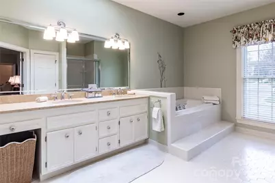 7045 Erin Court, Charlotte, NC 28210 - Photo 19