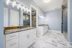 246 Northview Dr, Hendersonville, NC 28791 - Photo 25