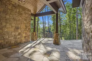 246 Northview Dr, Hendersonville, NC 28791 - Photo 5