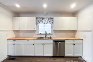 819 Triple Creek Rd, Mount Croghan, SC 29727 - Photo 19