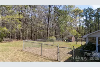 300 Carlisle Avenue, Winnsboro, SC 29180 - Photo 33